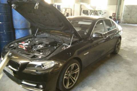 BMW 520i công suất 184HP